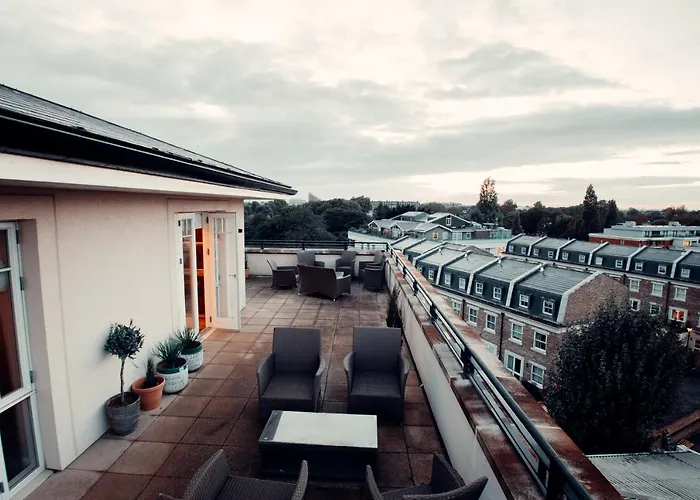 Lovely 4/Bdr Penthouse W/ Lovely Views
