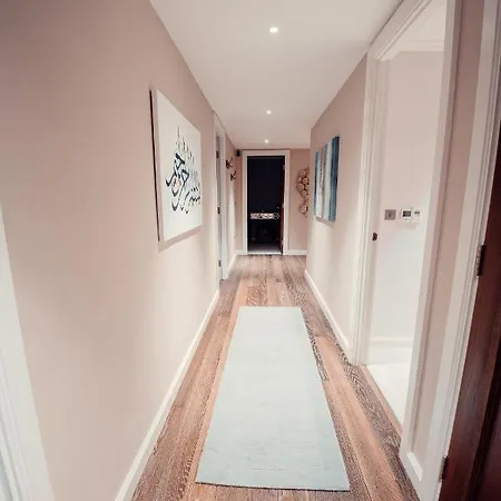 Lovely 4/Bdr Penthouse W/ Lovely Views London Exterior photo