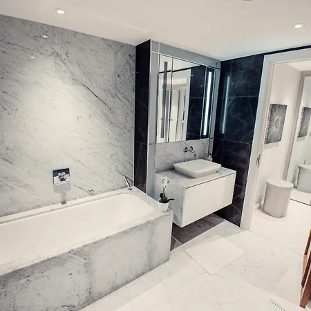 Lovely 4/Bdr Penthouse W/ Lovely Views London Exterior photo